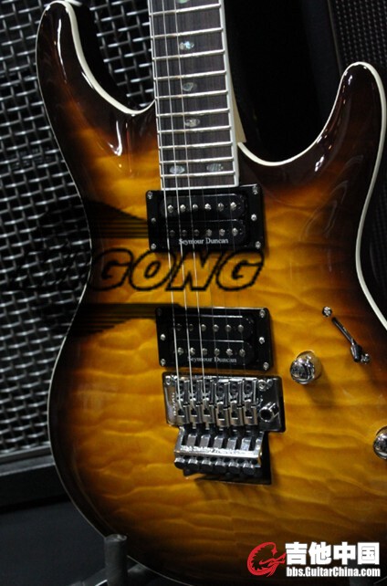 FGN EEL-QM-HH 双摇 金属 吉他