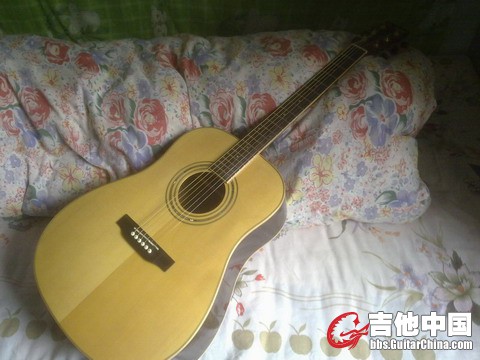 右边颜色深