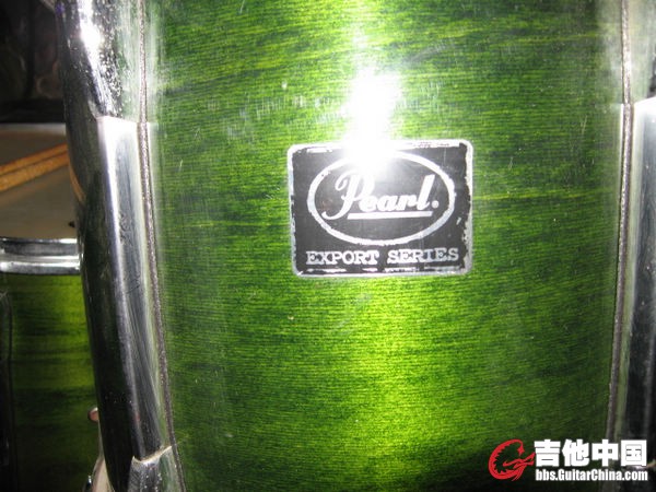 9.-.  Pearl EX827R 框架式7桶套鼓，带4张珍珠镲片，送牛铃，送Crash+架子，成色8新    价格：4000