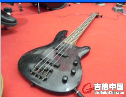 黑灰色.jpg