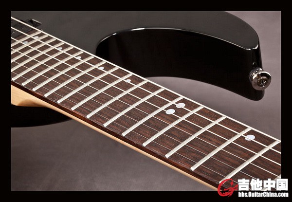 RG870BK_fret_edge.jpg