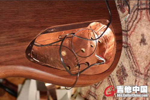 蝴蝶BASS内仓