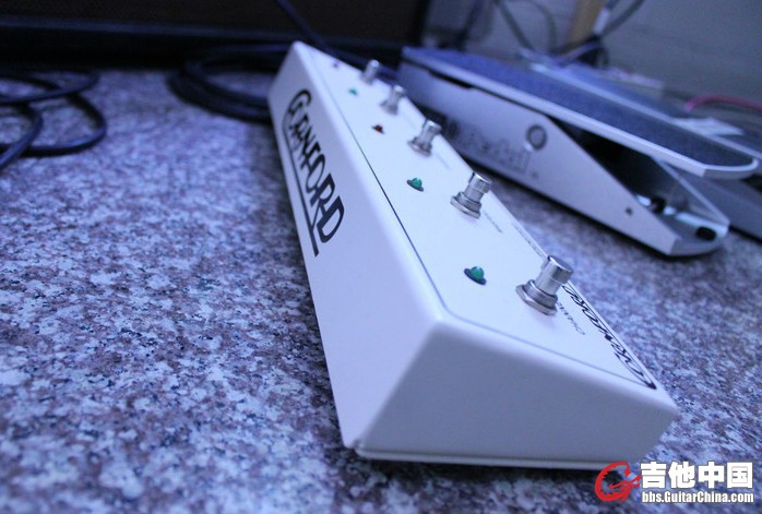 mk50-pedal.jpg