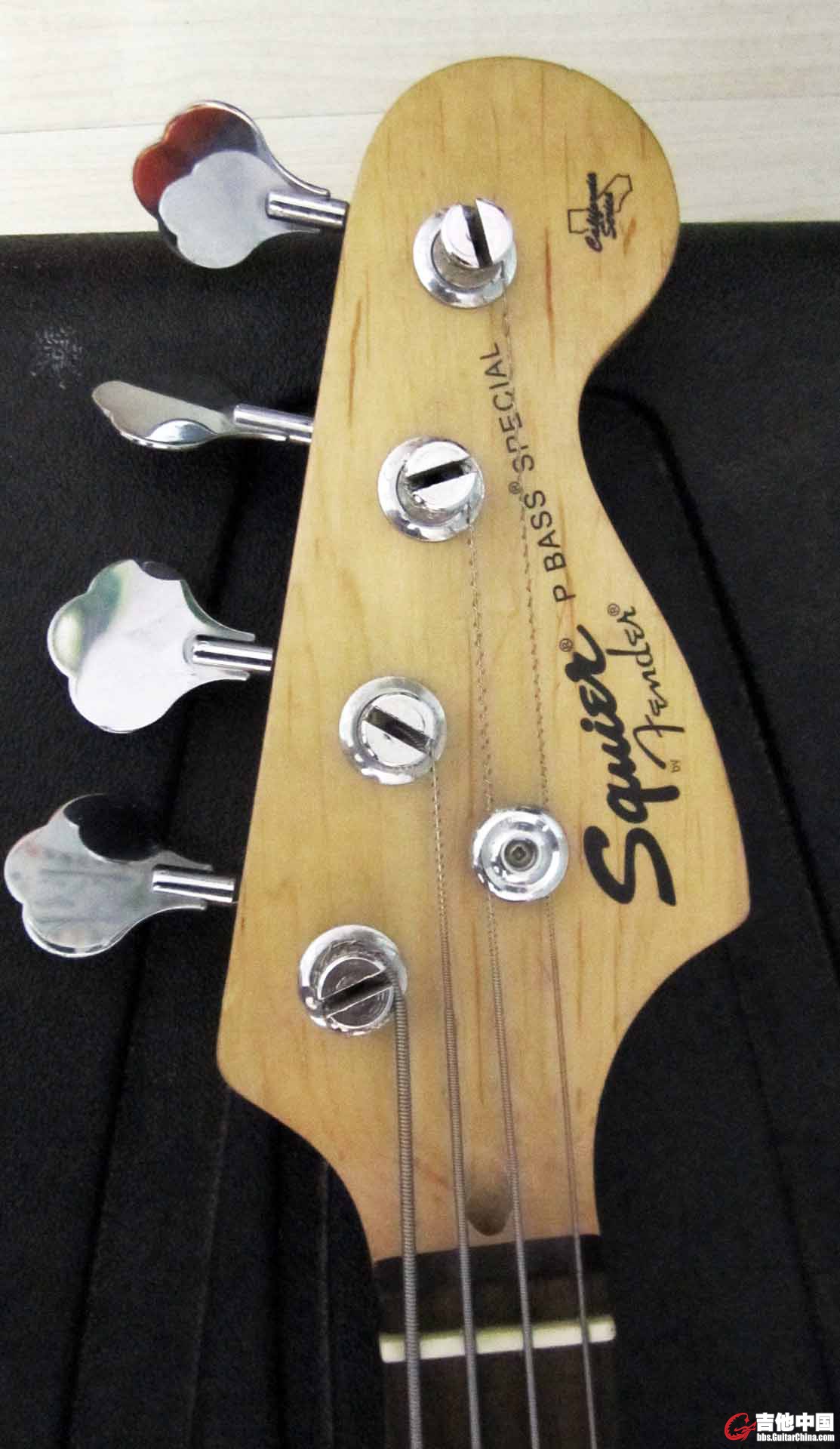 Squier 3900-2.jpg