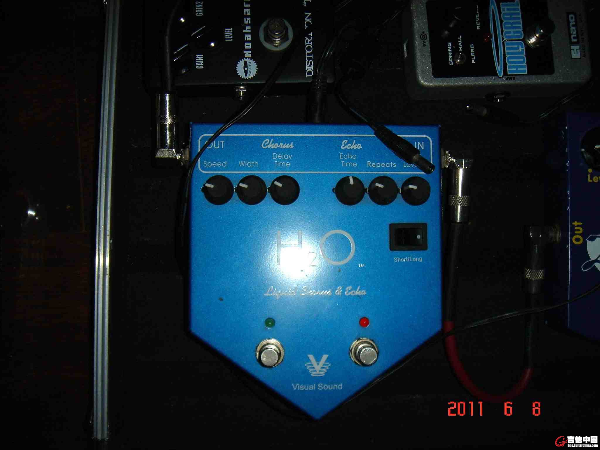 visualsound H2O合唱、延时双块，route66压缩、过载双块。用的人不少没什么好说的了，出不了什么惊艳的声音 ...