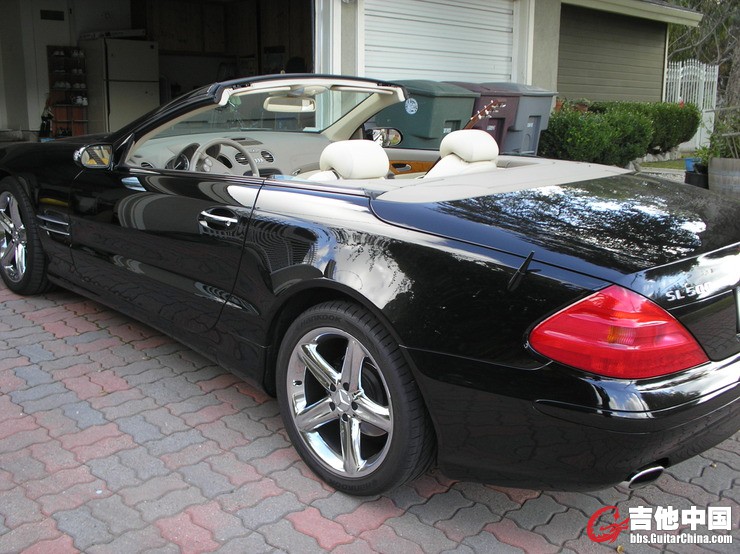 guitar__car_015_hooversup.jpg