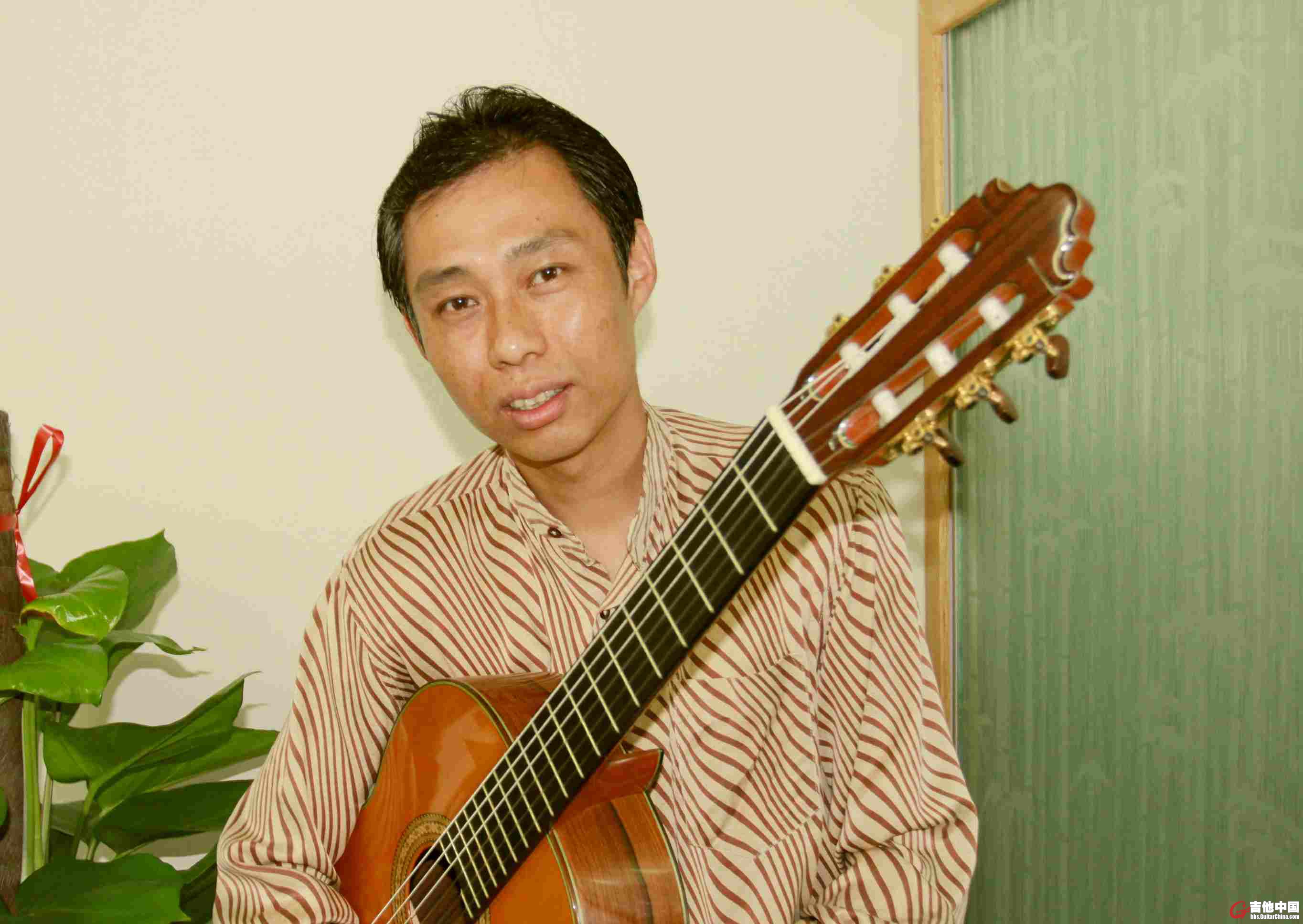 任磊近照