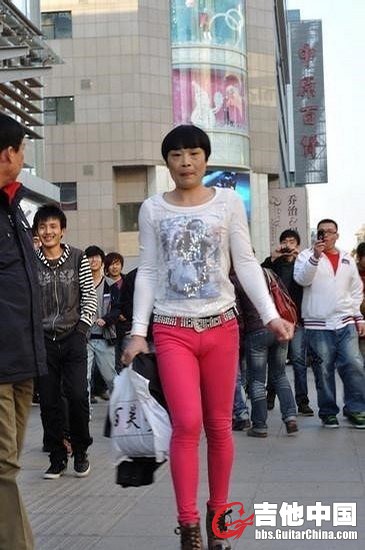 别拍了,人家都不好意思.jpg