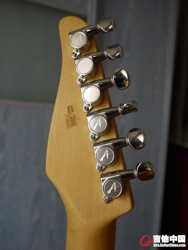 Guitar_30.JPG