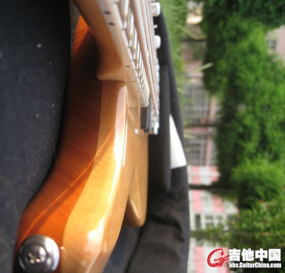 侧面1.jpg