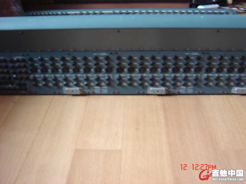 O ALESIS X2调音台.jpg