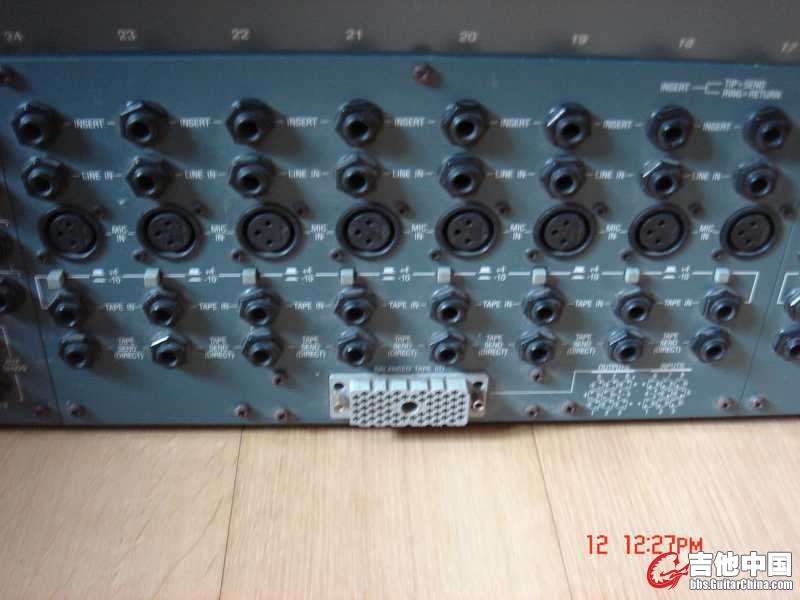U ALESIS X2调音台.jpg