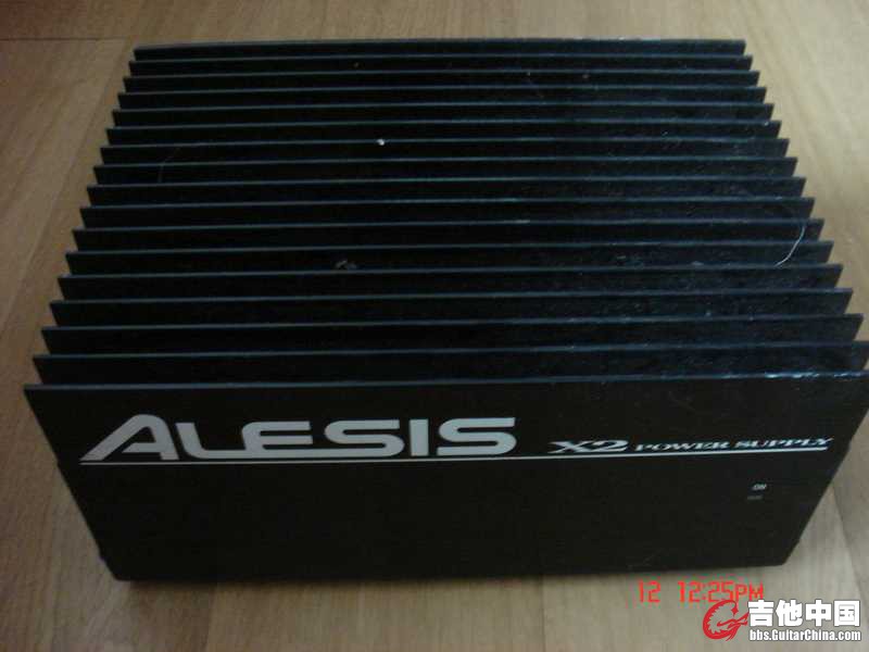 K ALESIS X2调音台.jpg