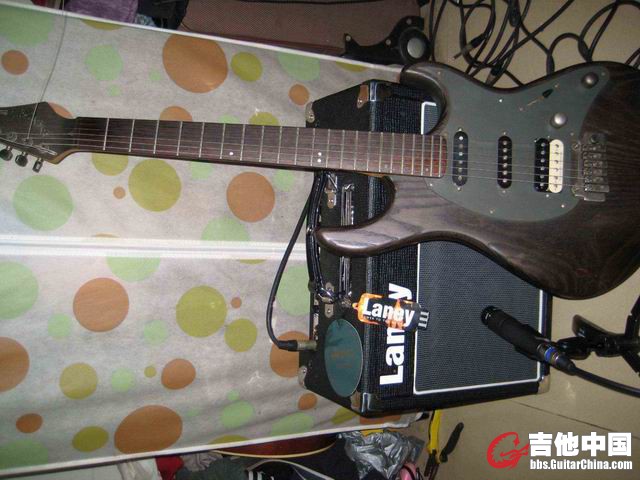 录音的吉他cort g260改装邓肯拾音器（琴桥tb4 琴颈ssl1 中间位置没换）
