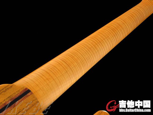 Curly rock maple neck.jpg