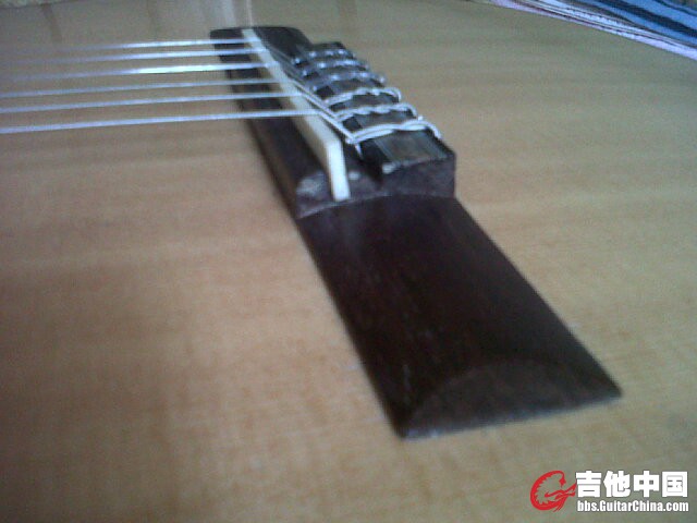 随便丢块骨头当琴桥，这么高都打品！