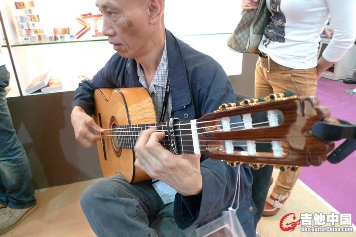 L1330536_缩小大小.JPG