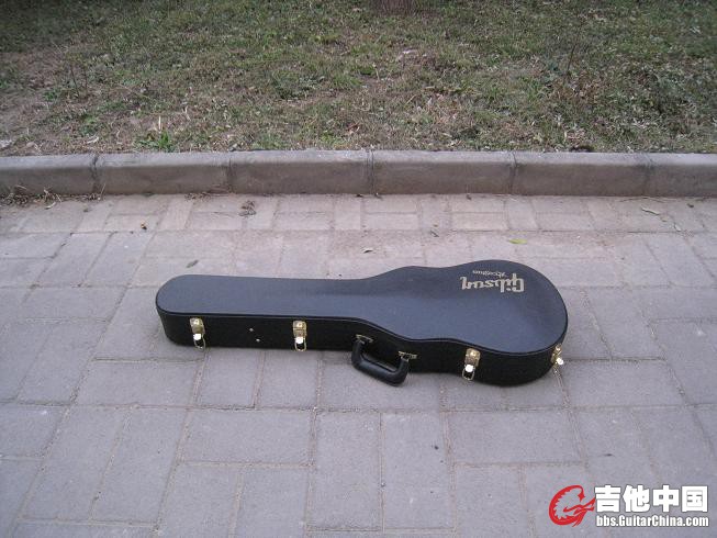 GIBSON 57 GOLD. 001.jpg
