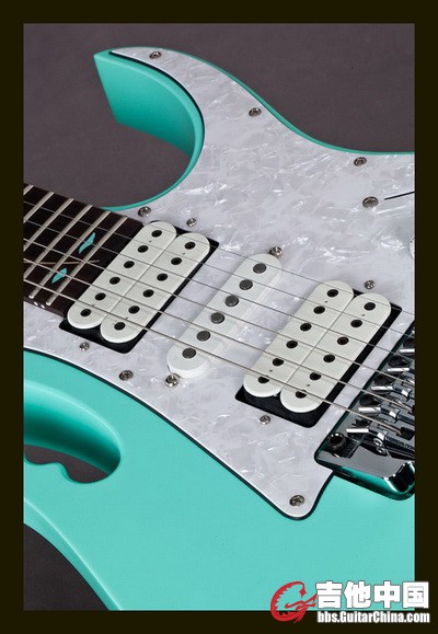 JEM70VSFG_pickups.jpg