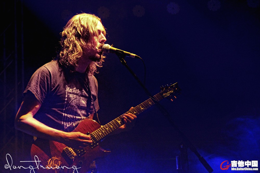 02.jpg