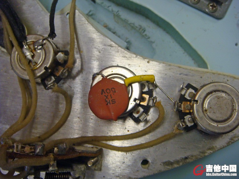 1964sonicbluestrat18.jpg