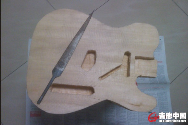 用木锉开始修整