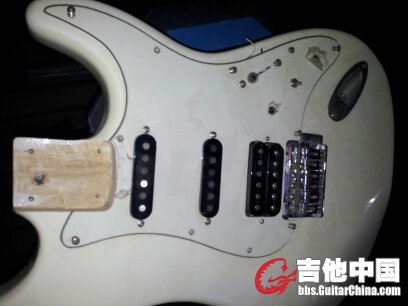 无限接近FENDER，但是比fender要亮