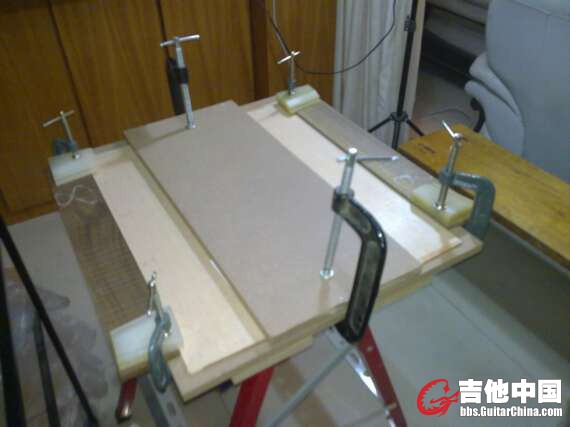 20120308940.jpg
