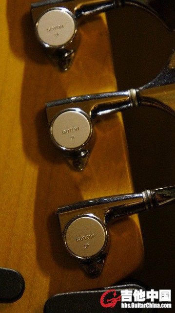 FENDER0136600H.jpg
