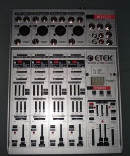 调音台.jpg