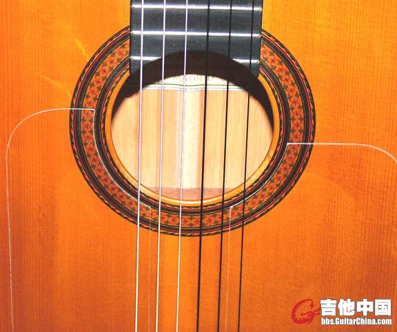 1963_Jose_Ramirez_Flamenco_rosette.jpg