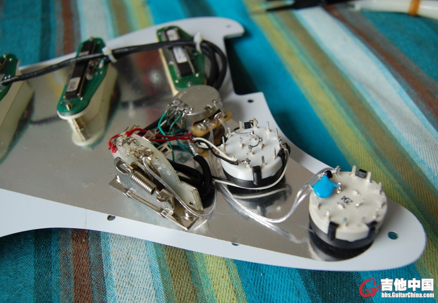 `6]DF([Z5`6LTY]_T)Y2)ID.jpg