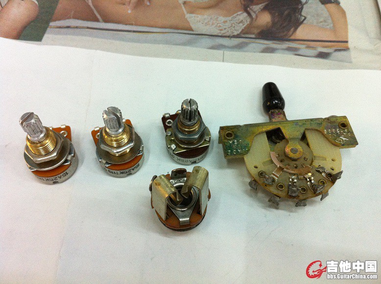 EMG 电位器+输出插孔 (2).jpg