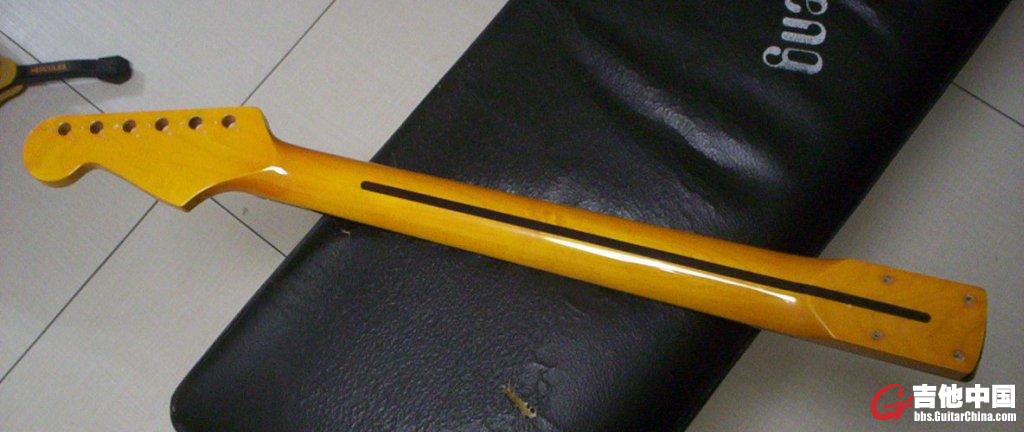 琴颈背面（目前状态）.JPG