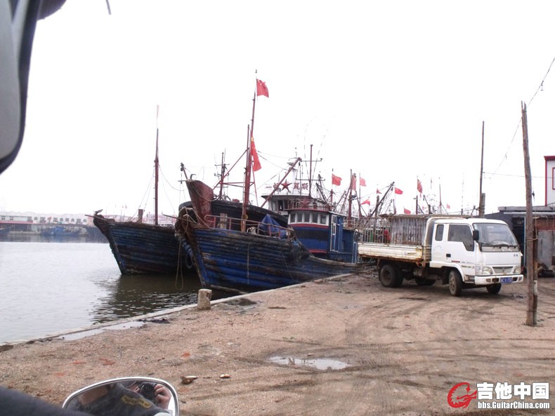 2012_41当地渔业码头.JPG