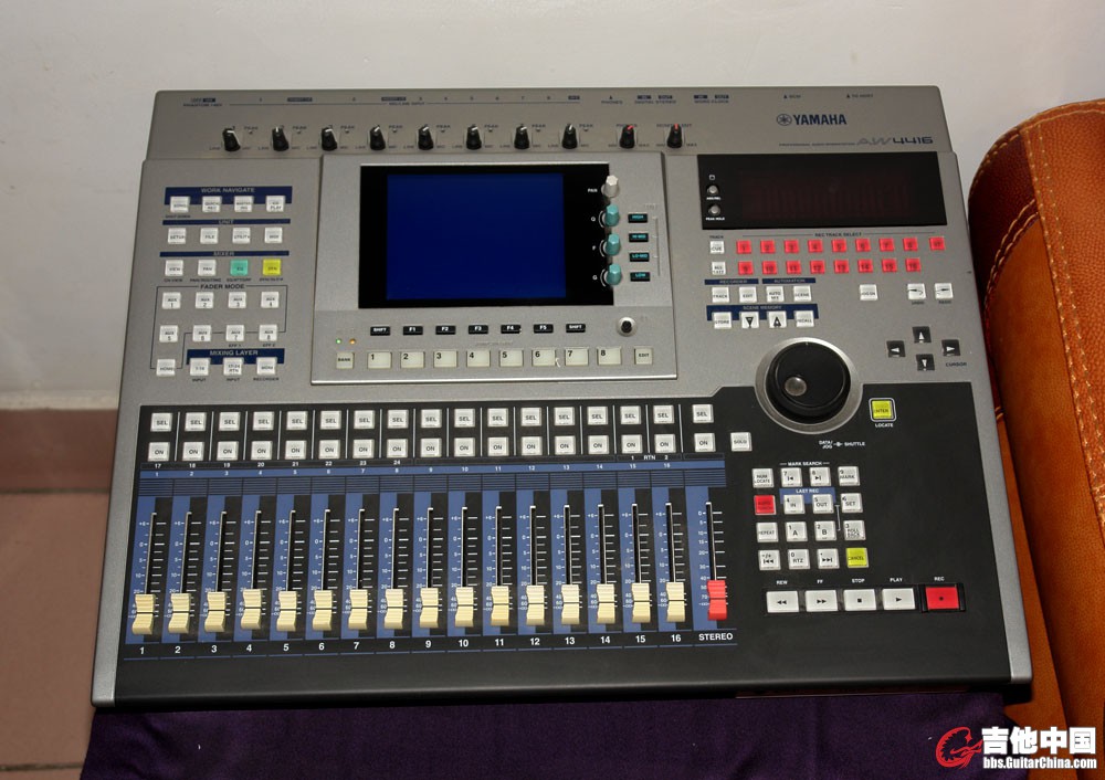 YAMAHA AW4416 录音工作站_1.jpg
