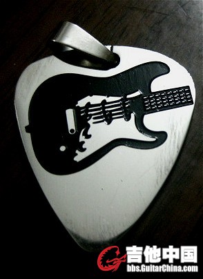 fender 吉他拨片吊坠.jpg