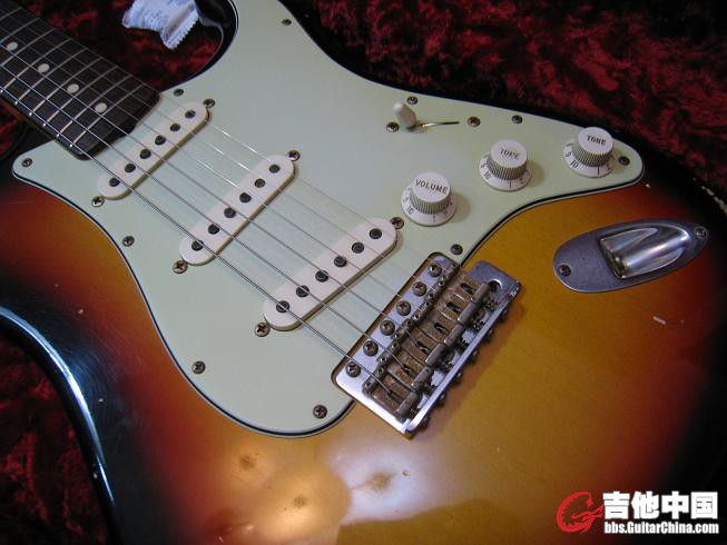 FENDER 60R  JOHN CRUZ 005.jpg