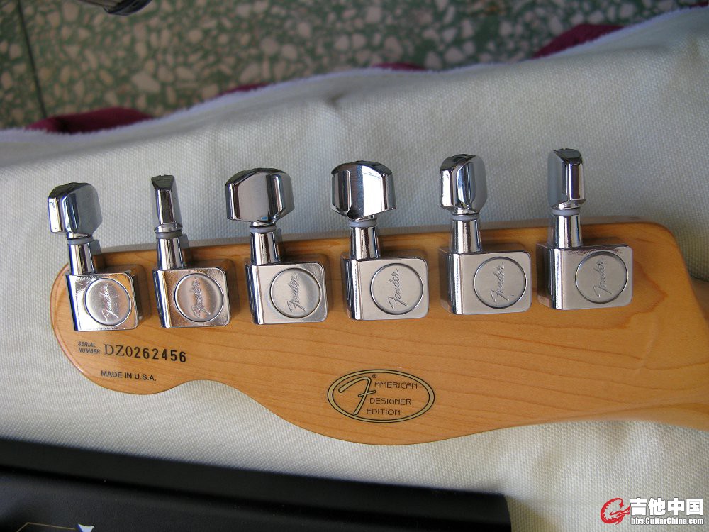 TELE 04.jpg
