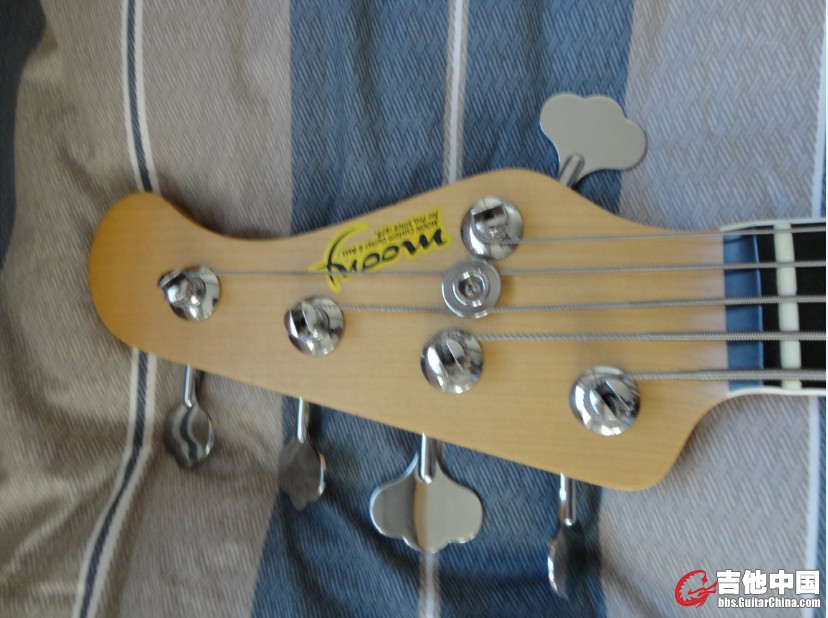 moonjb-5 5.jpg