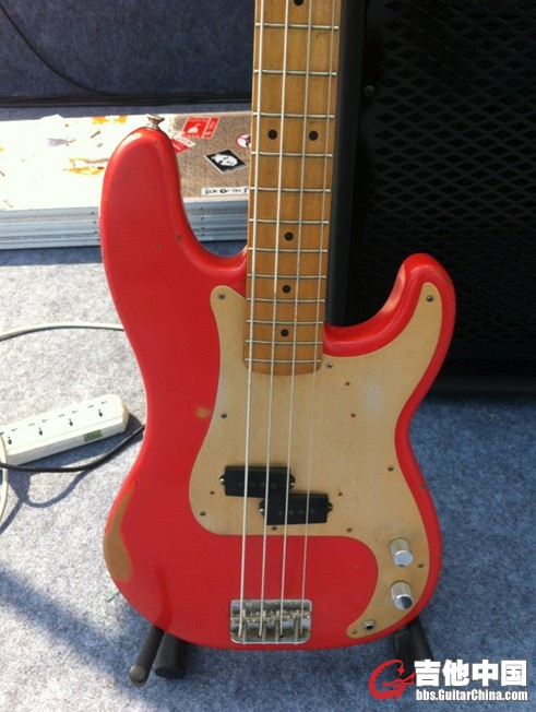 FENDER33.jpg