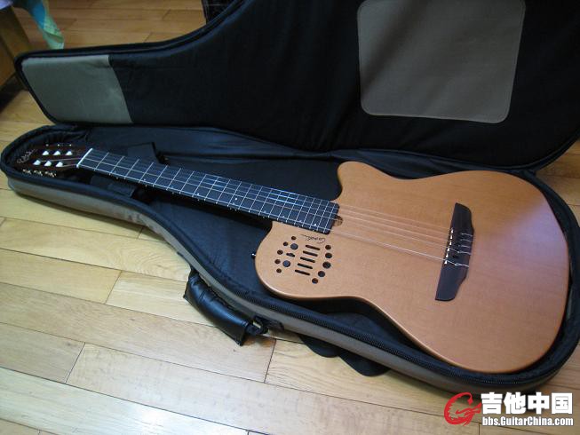 GODIN . 002.jpg