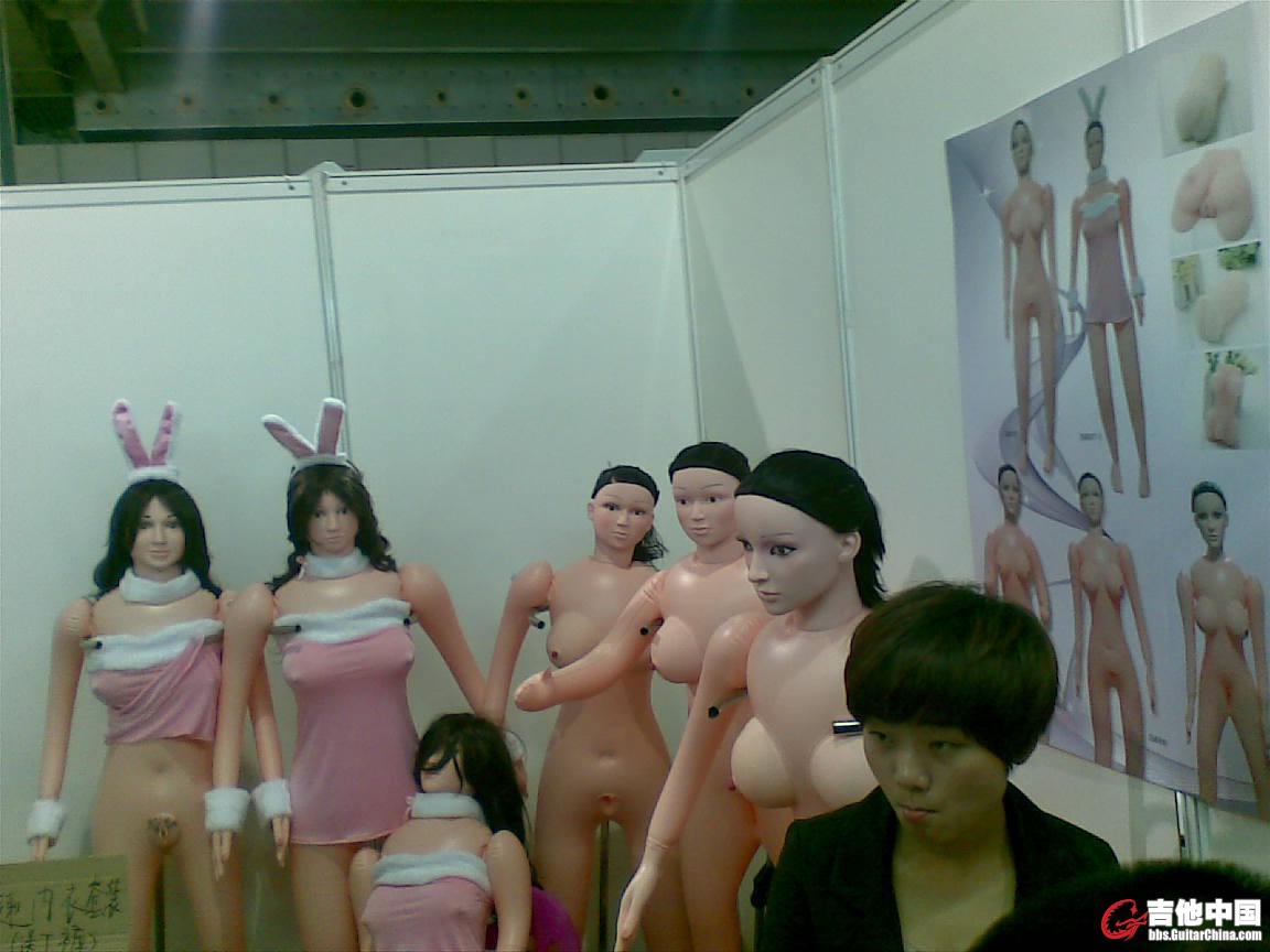 这个场很热闹.jpg