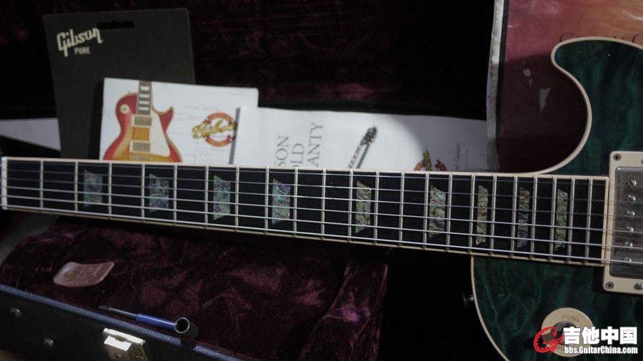 GIBSON000.jpg