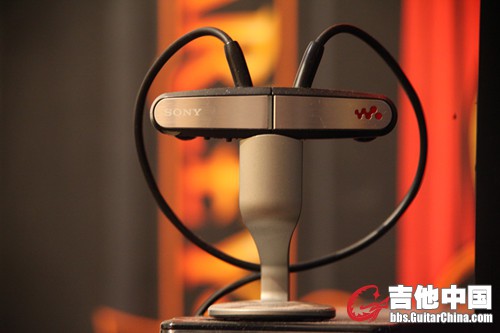 sony便携式mp3耳机 这个260出