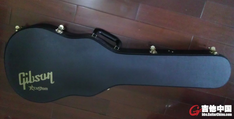 GIBSON R8 1.jpg