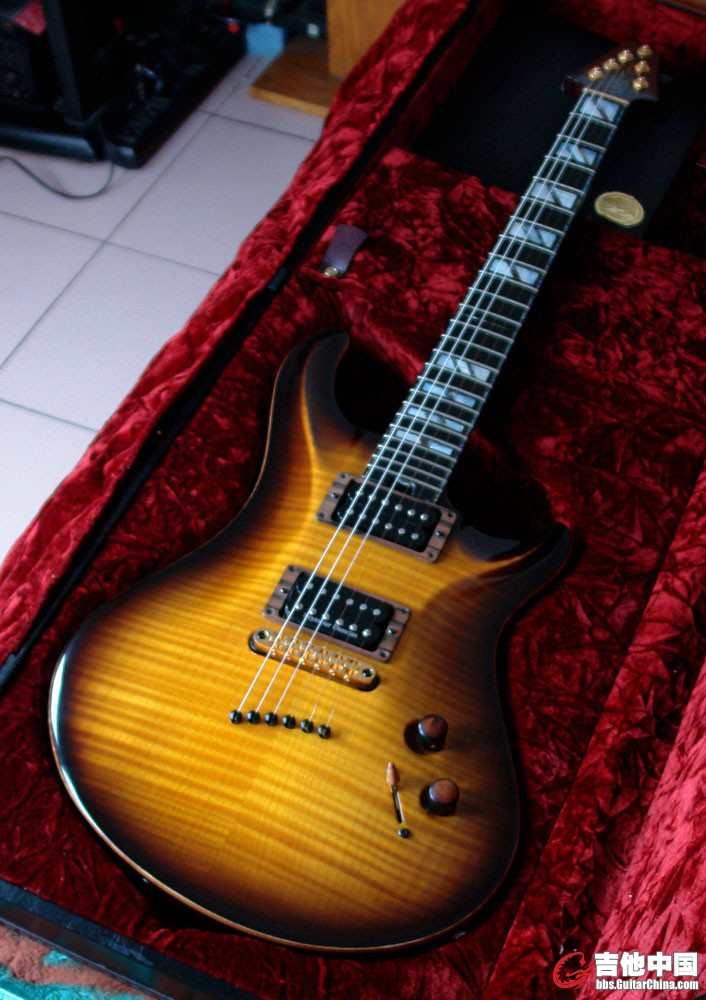 Warrior USA 极品 Custom Shop_03.jpg