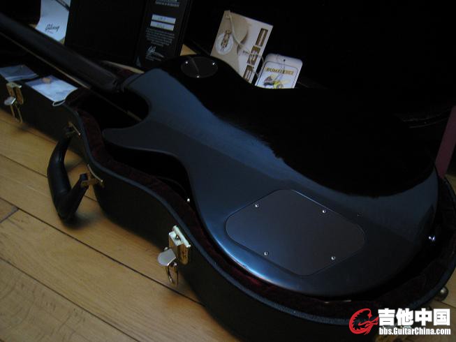 2010 R7 BLACK 008.jpg