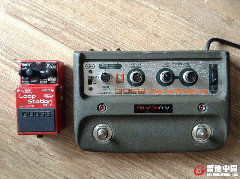 BOSS CE1和BOSS RC2大小对比