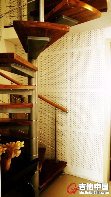 LOFT楼梯.jpg